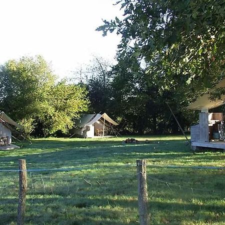 Ferme De La Marliere Hotel Saint-Vincent-en-Bresse Екстериор снимка